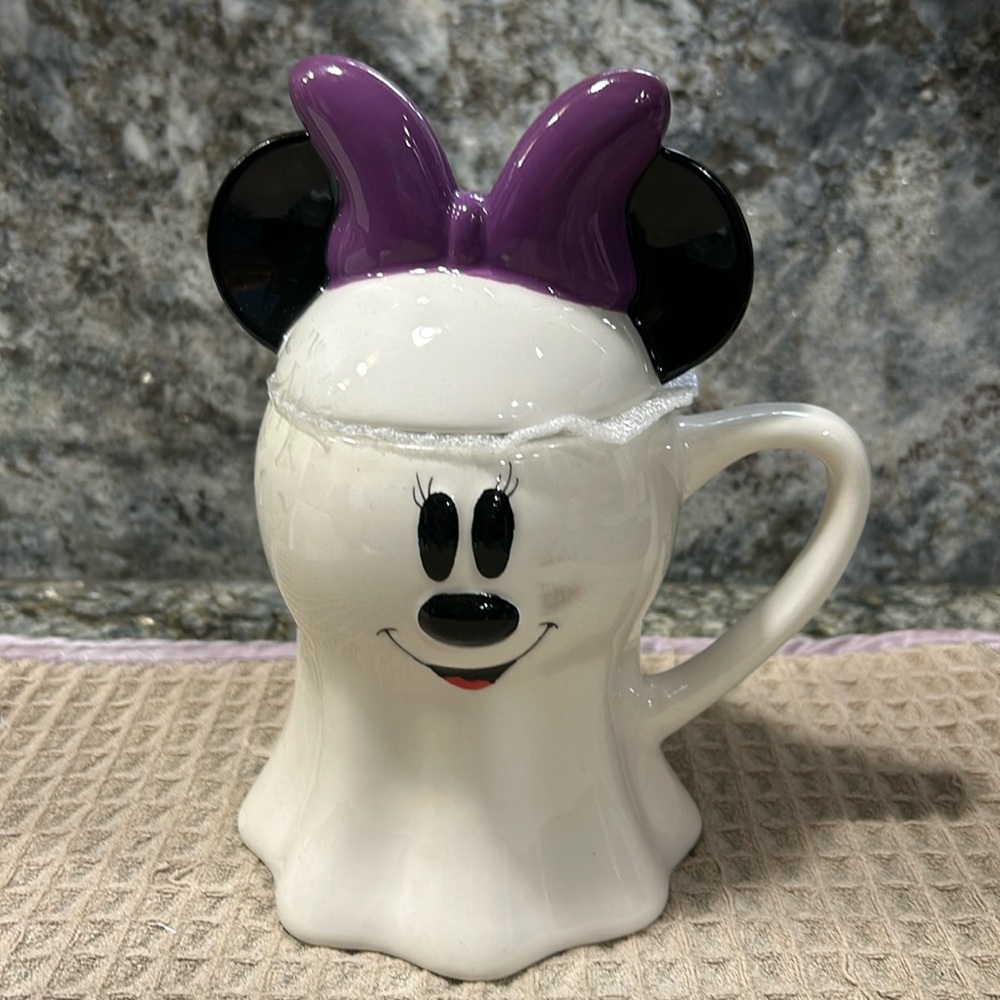 NWT Disney Minnie Mouse Ghost Mug